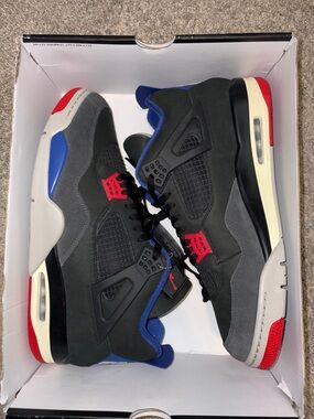 Jordan 4 retro “rare air”